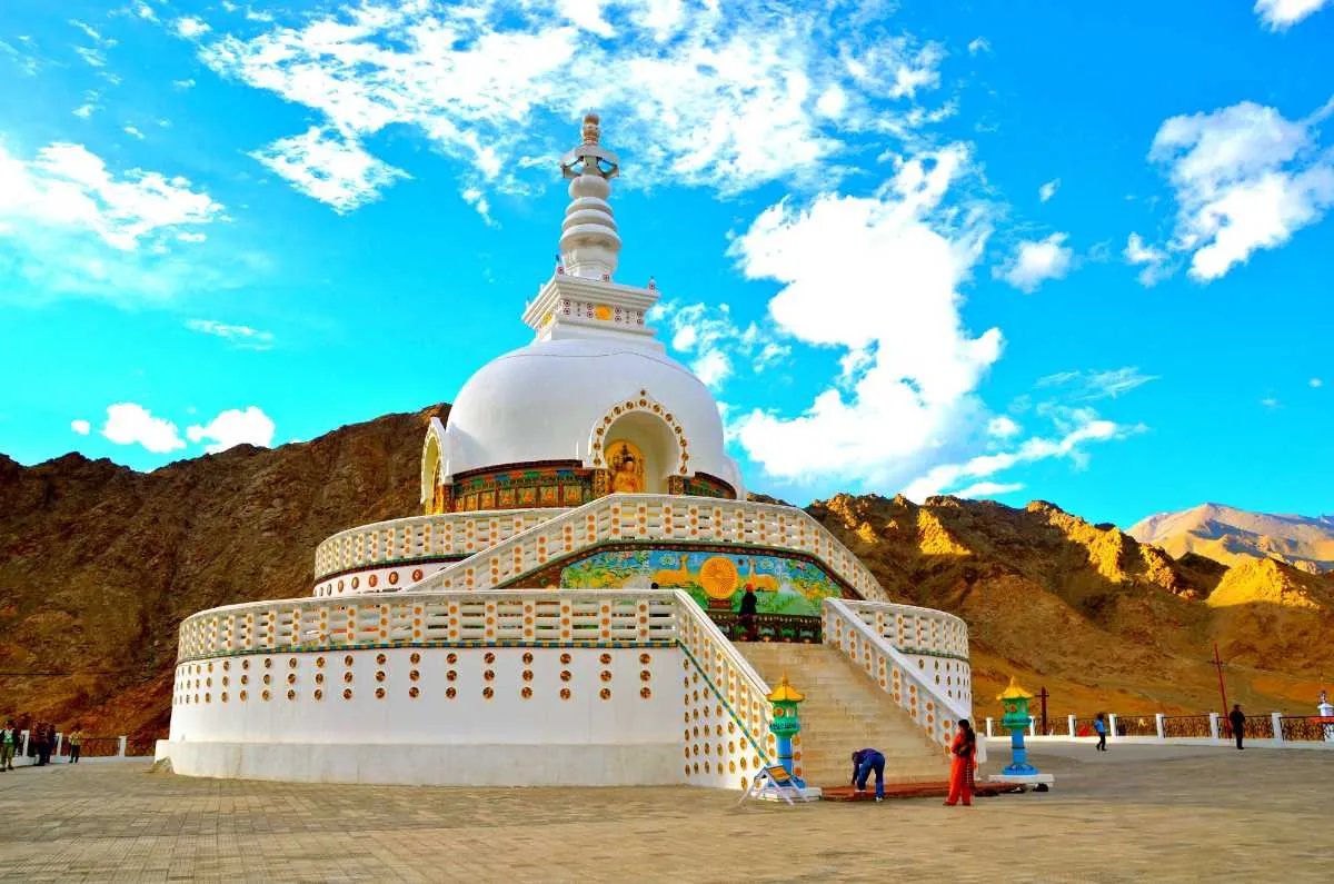 Leh road trip with turtuk village